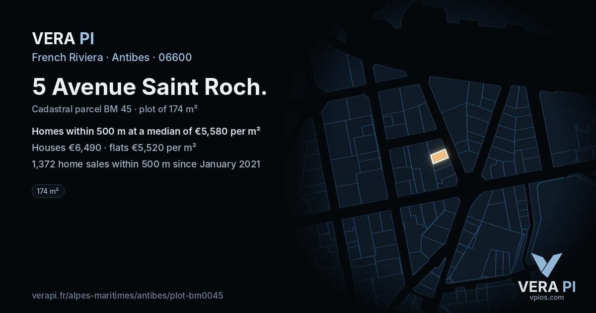 5 Avenue Saint Roch, Antibes at night – the plot lit, the parcels around coloured by the prices near them