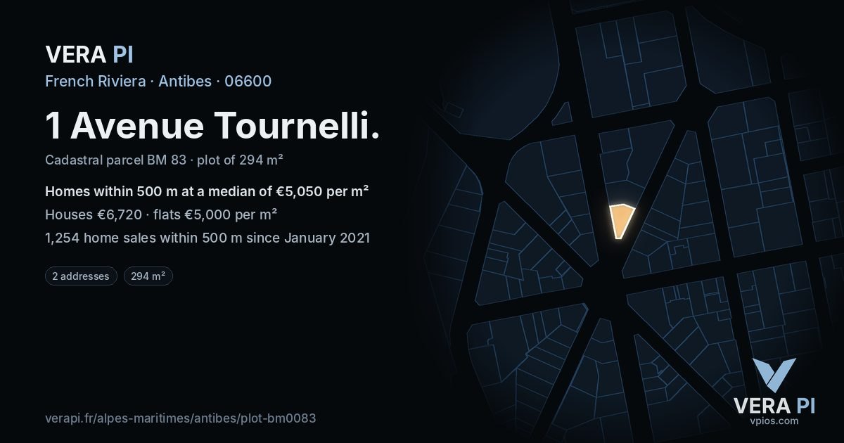 1 Avenue Tournelli, Antibes at night – the plot lit, the parcels around coloured by the prices near them