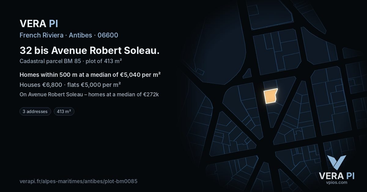 32 bis Avenue Robert Soleau, Antibes at night – the plot lit, the parcels around coloured by the prices near them