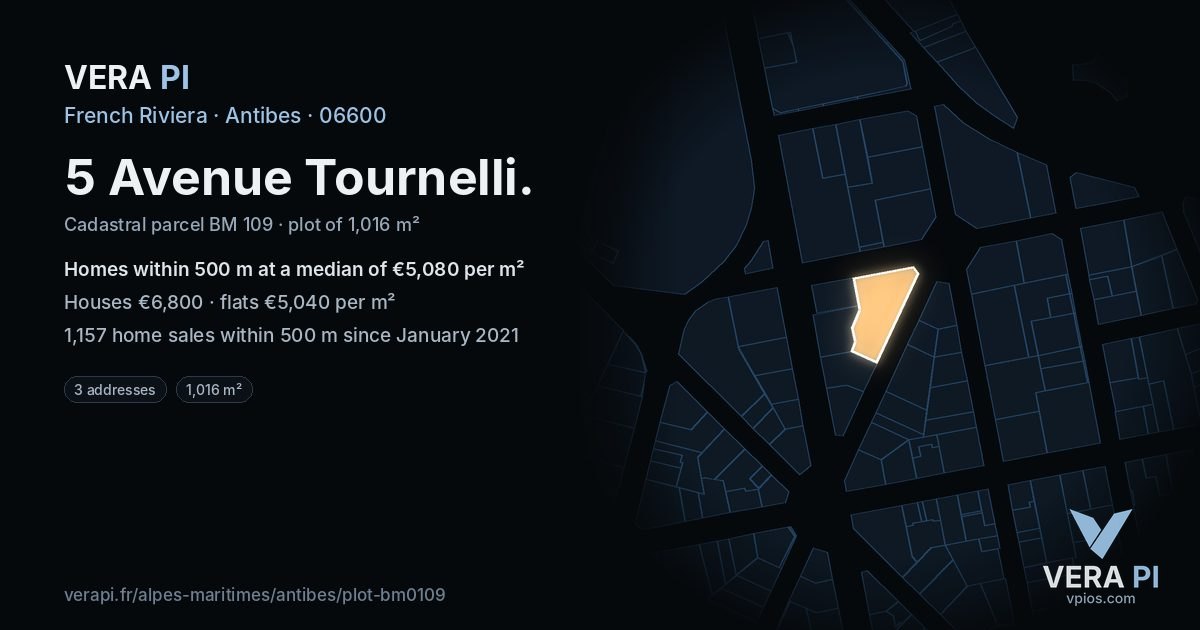 5 Avenue Tournelli, Antibes at night – the plot lit, the parcels around coloured by the prices near them