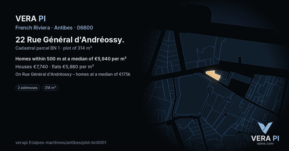 22 Rue Général d'Andréossy, Antibes at night – the plot lit, the parcels around coloured by the prices near them
