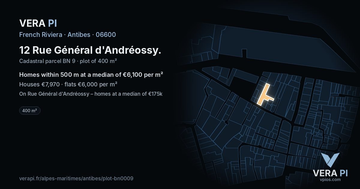 12 Rue Général d'Andréossy, Antibes at night – the plot lit, the parcels around coloured by the prices near them
