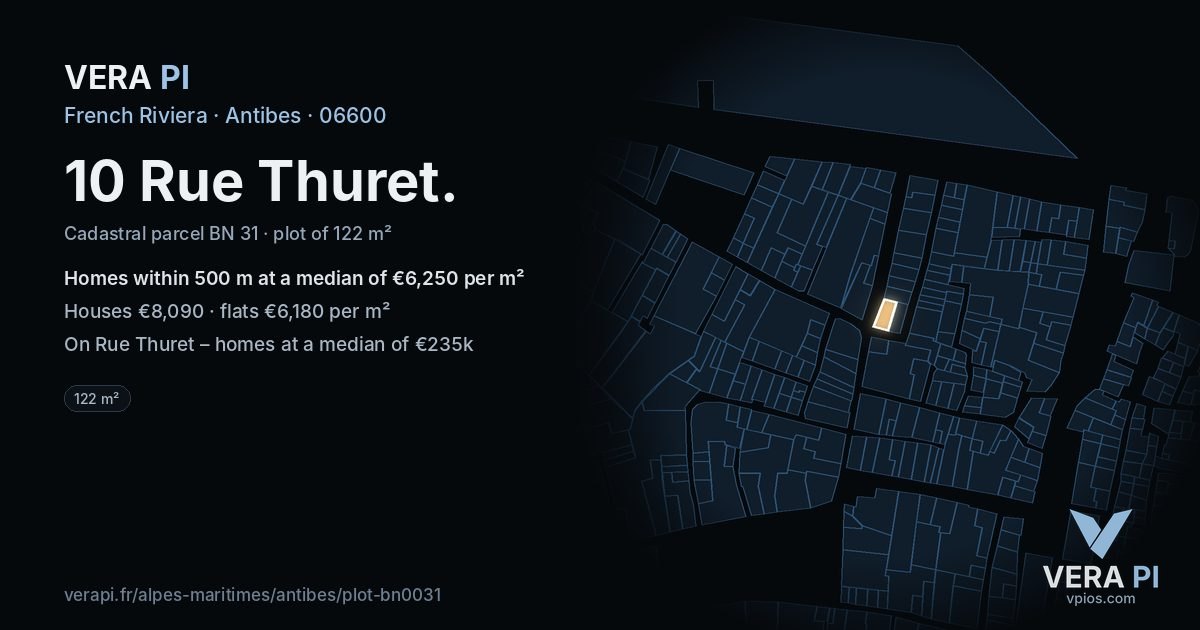 10 Rue Thuret, Antibes at night – the plot lit, the parcels around coloured by the prices near them
