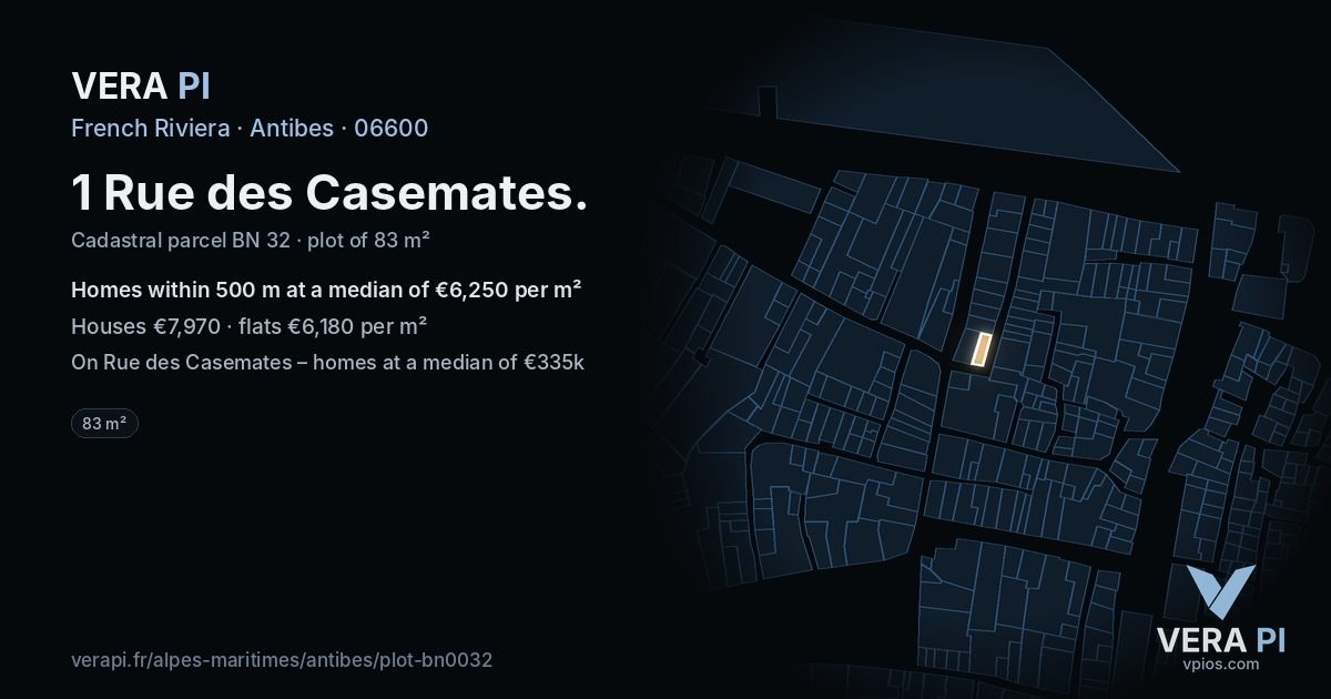 1 Rue des Casemates, Antibes at night – the plot lit, the parcels around coloured by the prices near them