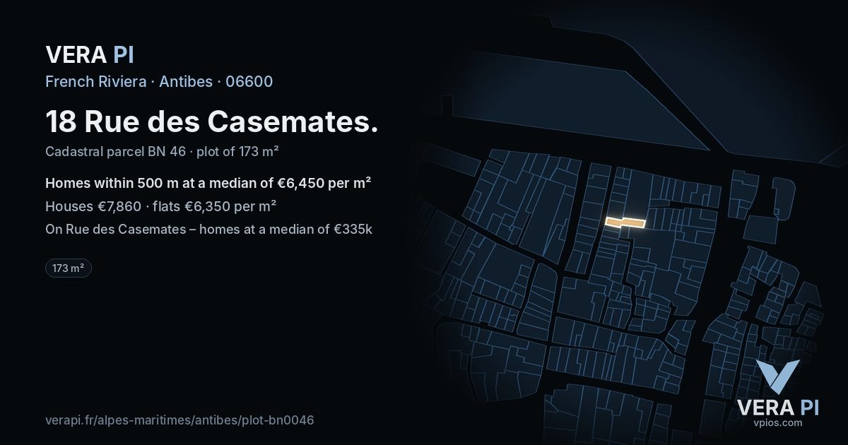 18 Rue des Casemates, Antibes at night – the plot lit, the parcels around coloured by the prices near them