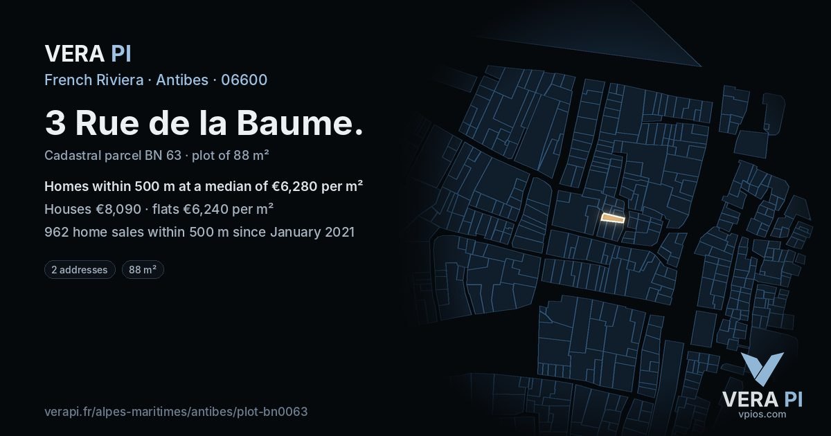 3 Rue de la Baume, Antibes at night – the plot lit, the parcels around coloured by the prices near them