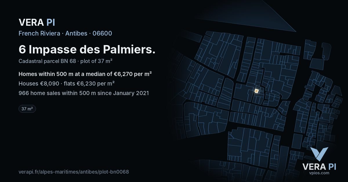 6 Impasse des Palmiers, Antibes at night – the plot lit, the parcels around coloured by the prices near them