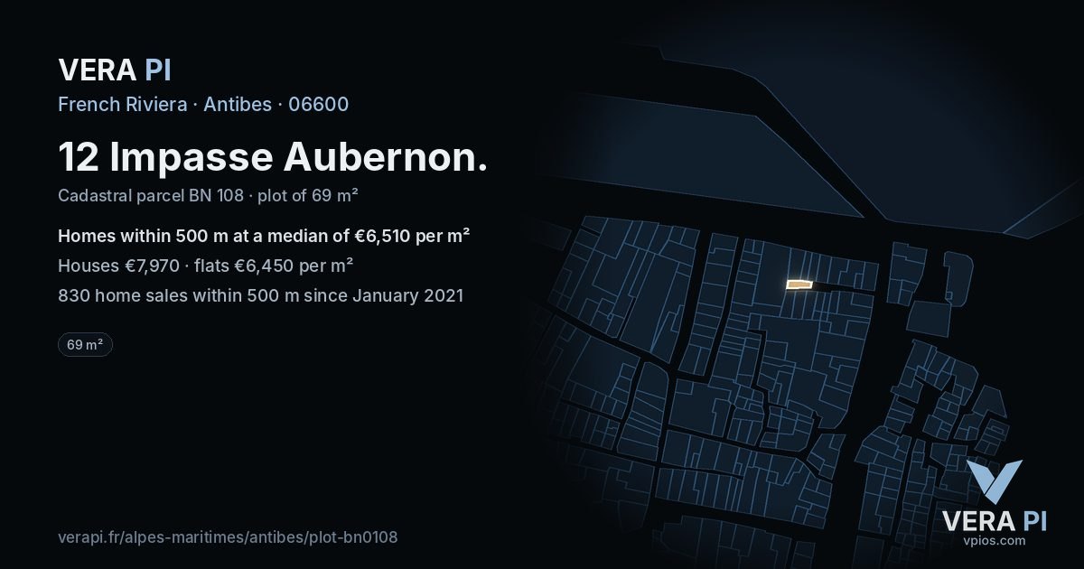 12 Impasse Aubernon, Antibes at night – the plot lit, the parcels around coloured by the prices near them