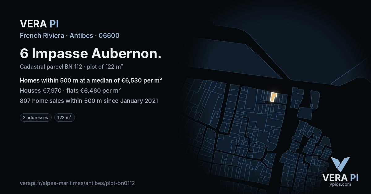 6 Impasse Aubernon, Antibes at night – the plot lit, the parcels around coloured by the prices near them