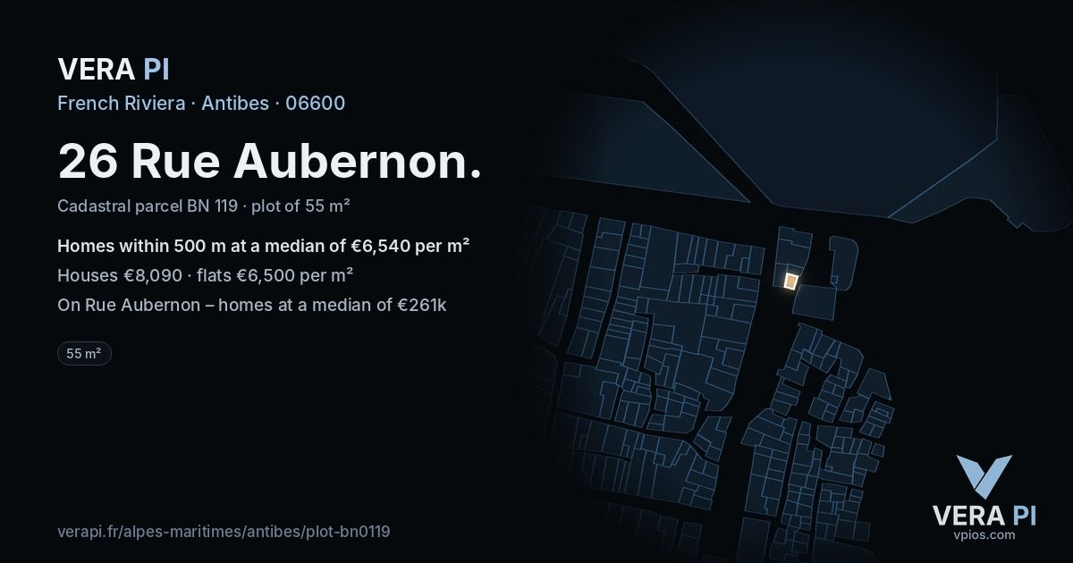 26 Rue Aubernon, Antibes at night – the plot lit, the parcels around coloured by the prices near them