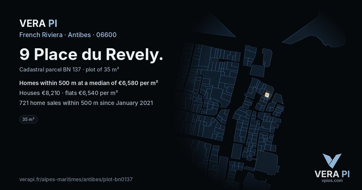 9 Place du Revely, Antibes at night – the plot lit, the parcels around coloured by the prices near them