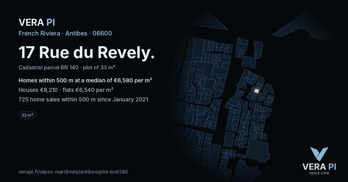 17 Rue du Revely, Antibes at night – the plot lit, the parcels around coloured by the prices near them
