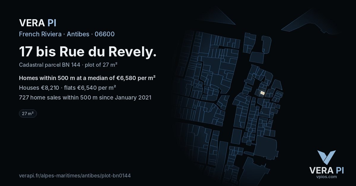 17 bis Rue du Revely, Antibes at night – the plot lit, the parcels around coloured by the prices near them