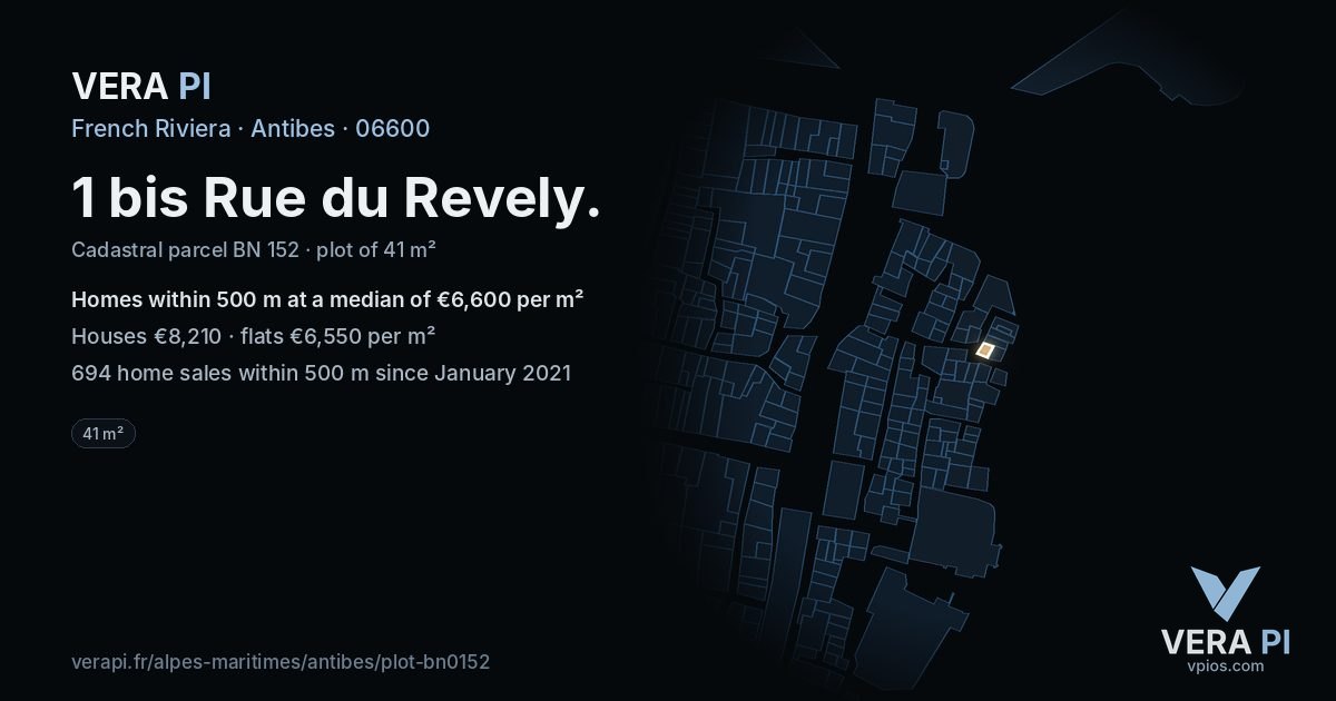 1 bis Rue du Revely, Antibes at night – the plot lit, the parcels around coloured by the prices near them