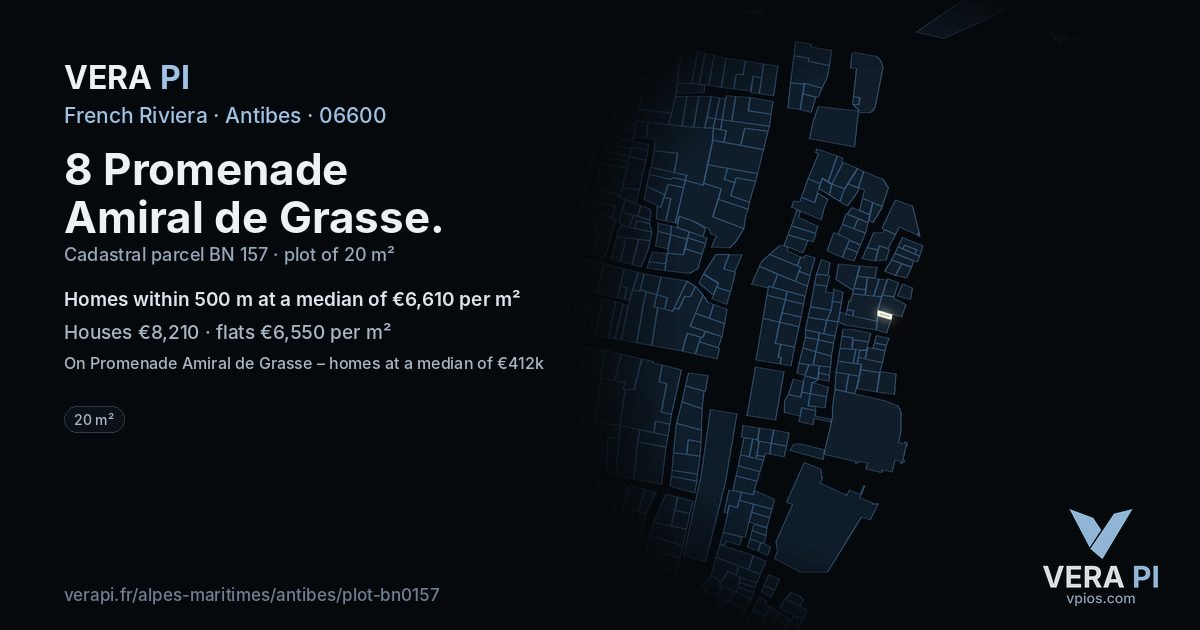 8 Promenade Amiral de Grasse, Antibes at night – the plot lit, the parcels around coloured by the prices near them