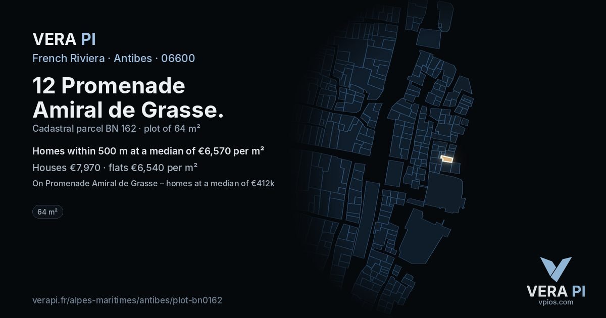 12 Promenade Amiral de Grasse, Antibes at night – the plot lit, the parcels around coloured by the prices near them