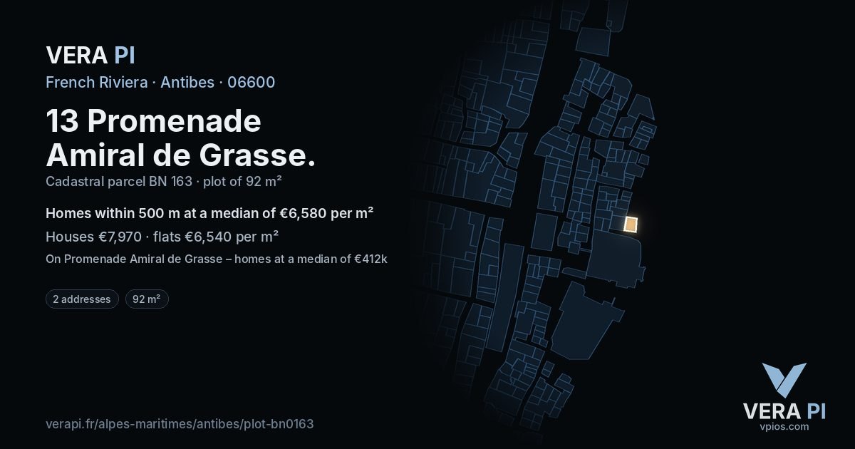 13 Promenade Amiral de Grasse, Antibes at night – the plot lit, the parcels around coloured by the prices near them