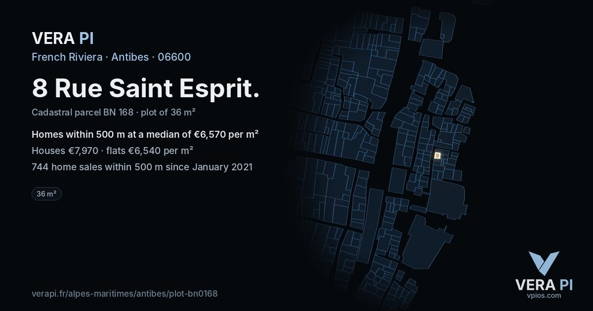 8 Rue Saint Esprit, Antibes at night – the plot lit, the parcels around coloured by the prices near them