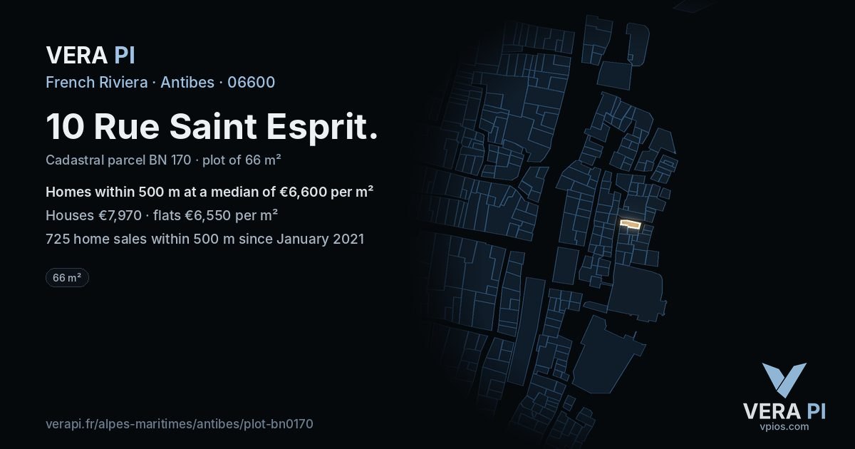10 Rue Saint Esprit, Antibes at night – the plot lit, the parcels around coloured by the prices near them