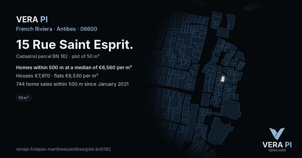 15 Rue Saint Esprit, Antibes at night – the plot lit, the parcels around coloured by the prices near them