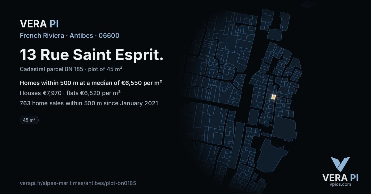 13 Rue Saint Esprit, Antibes at night – the plot lit, the parcels around coloured by the prices near them
