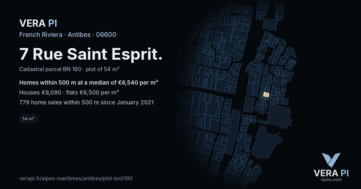 7 Rue Saint Esprit, Antibes at night – the plot lit, the parcels around coloured by the prices near them