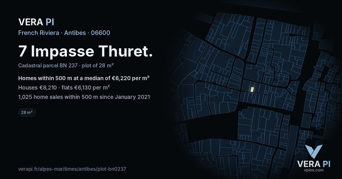7 Impasse Thuret, Antibes at night – the plot lit, the parcels around coloured by the prices near them