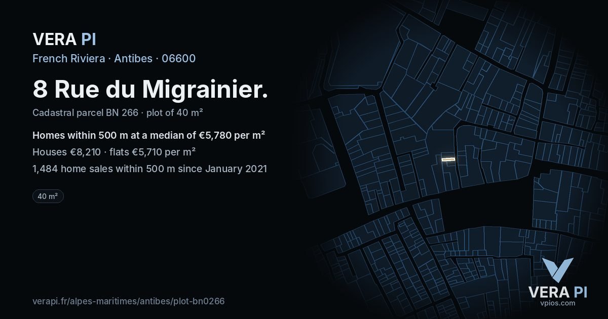 8 Rue du Migrainier, Antibes at night – the plot lit, the parcels around coloured by the prices near them