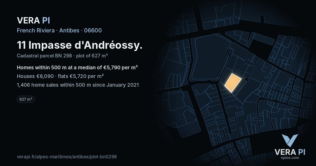 11 Impasse d'Andréossy, Antibes at night – the plot lit, the parcels around coloured by the prices near them