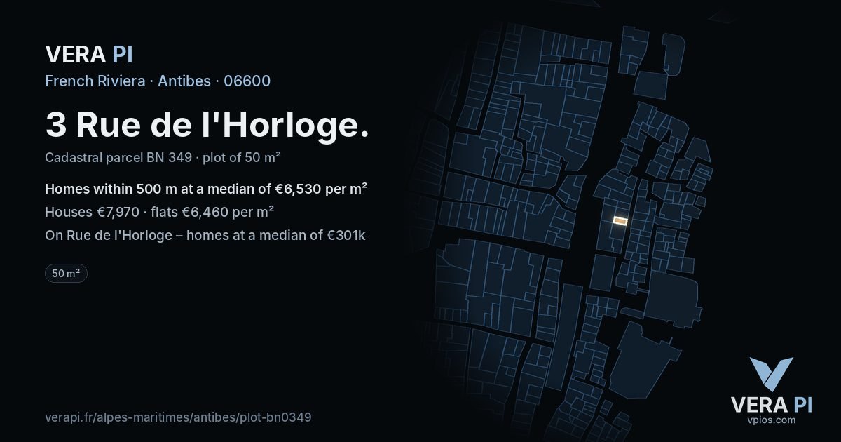 3 Rue de l'Horloge, Antibes at night – the plot lit, the parcels around coloured by the prices near them