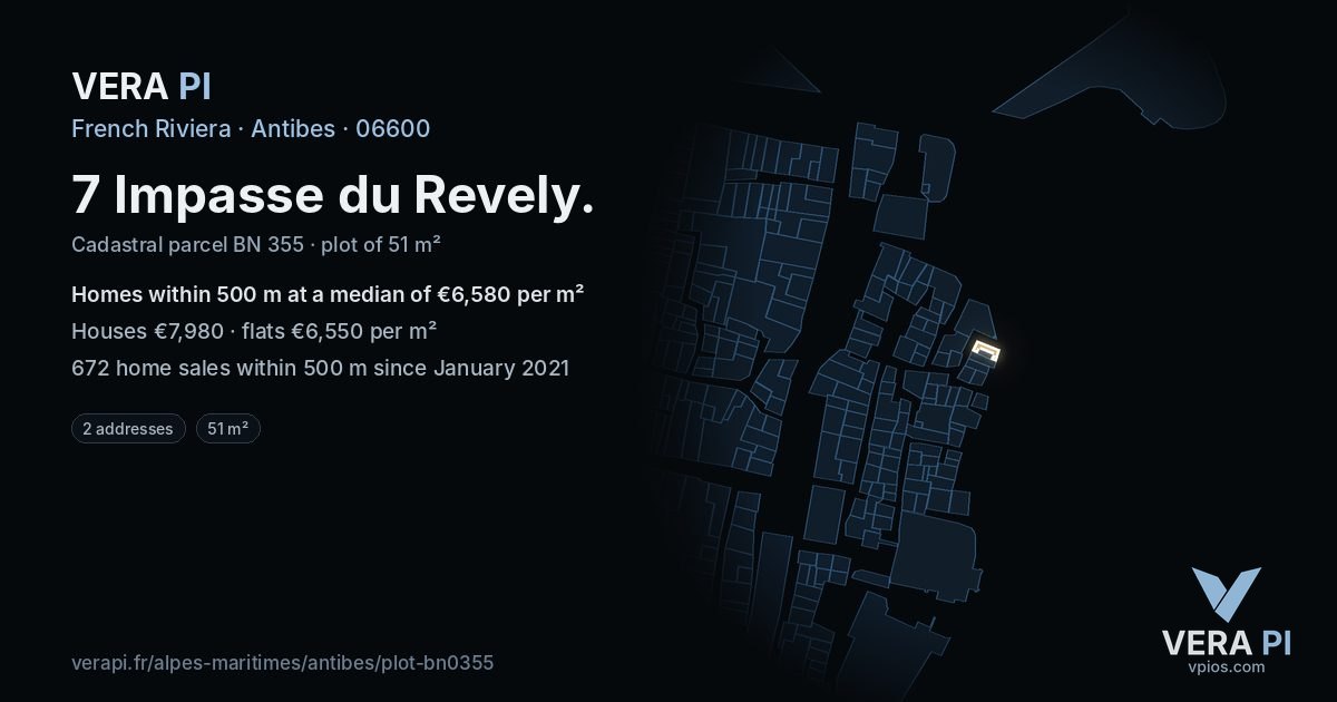 7 Impasse du Revely, Antibes at night – the plot lit, the parcels around coloured by the prices near them
