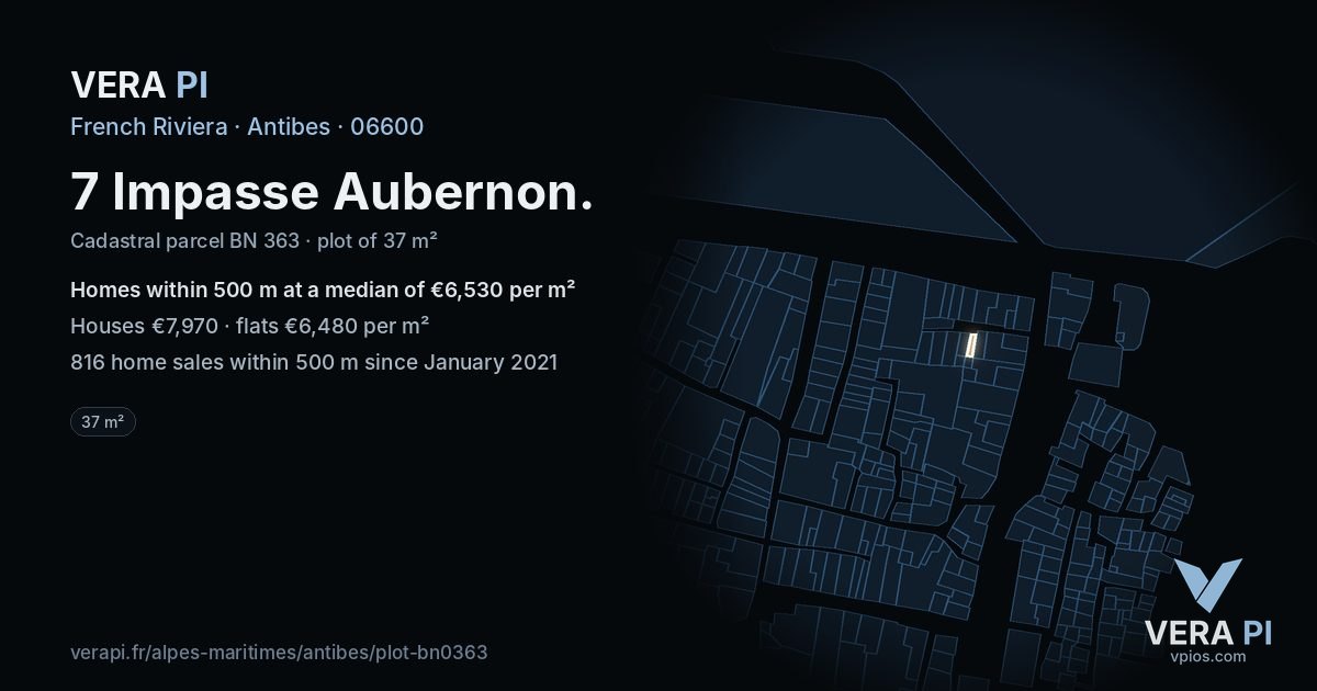 7 Impasse Aubernon, Antibes at night – the plot lit, the parcels around coloured by the prices near them