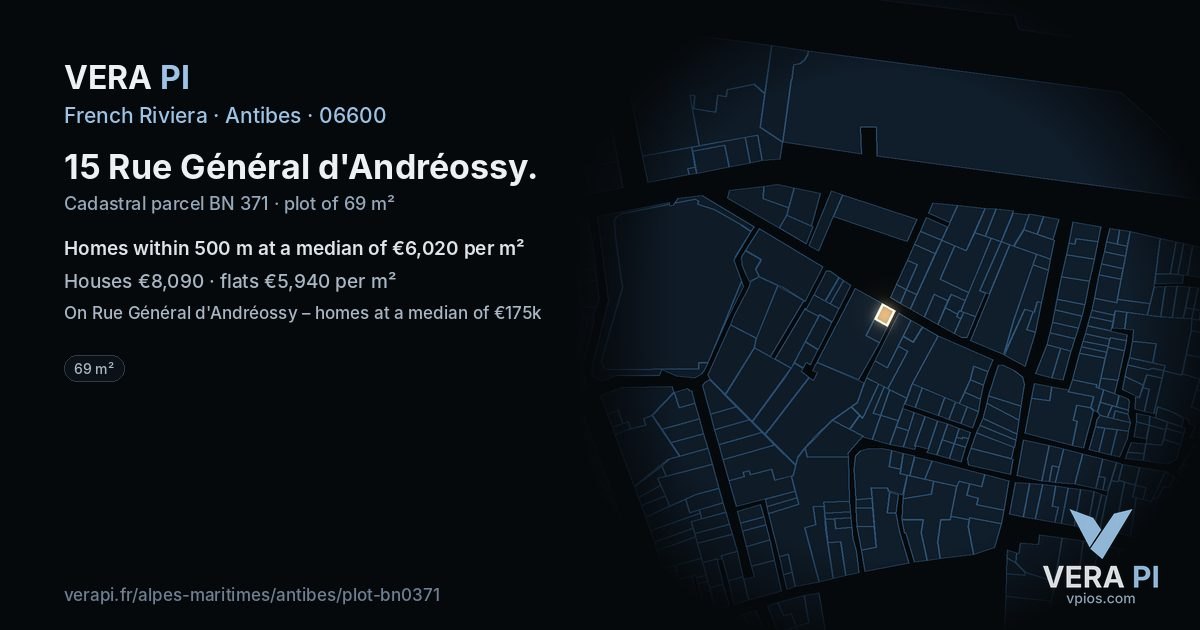 15 Rue Général d'Andréossy, Antibes at night – the plot lit, the parcels around coloured by the prices near them