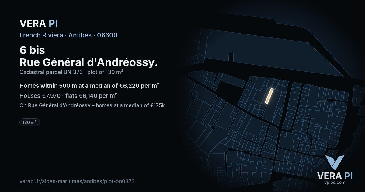 6 bis Rue Général d'Andréossy, Antibes at night – the plot lit, the parcels around coloured by the prices near them