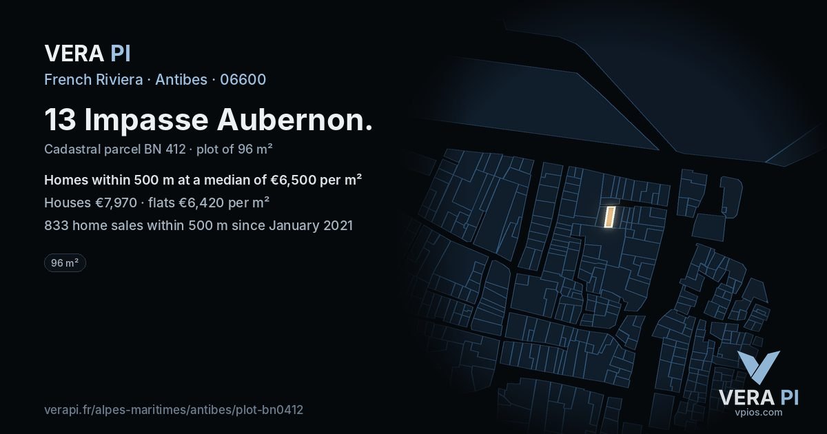 13 Impasse Aubernon, Antibes at night – the plot lit, the parcels around coloured by the prices near them