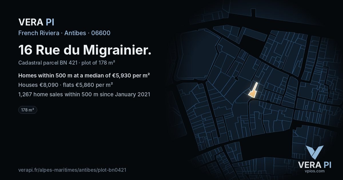 16 Rue du Migrainier, Antibes at night – the plot lit, the parcels around coloured by the prices near them