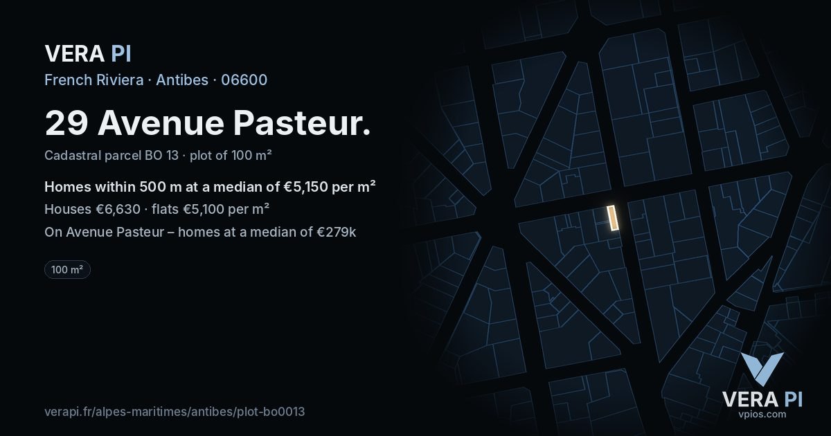 29 Avenue Pasteur, Antibes at night – the plot lit, the parcels around coloured by the prices near them