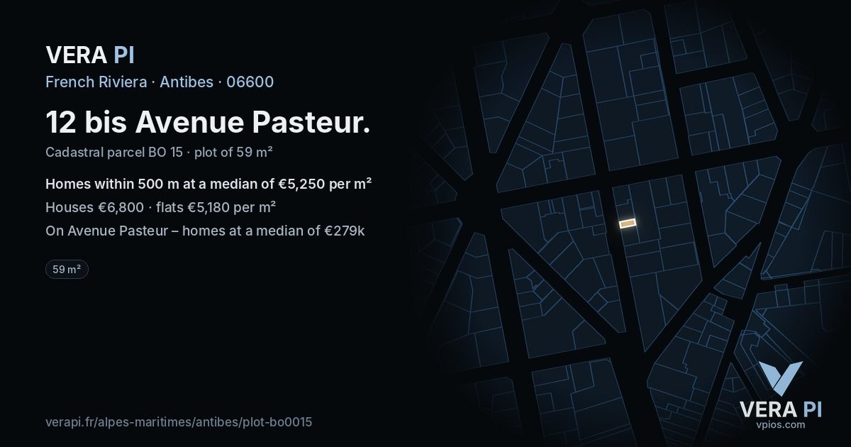 12 bis Avenue Pasteur, Antibes at night – the plot lit, the parcels around coloured by the prices near them