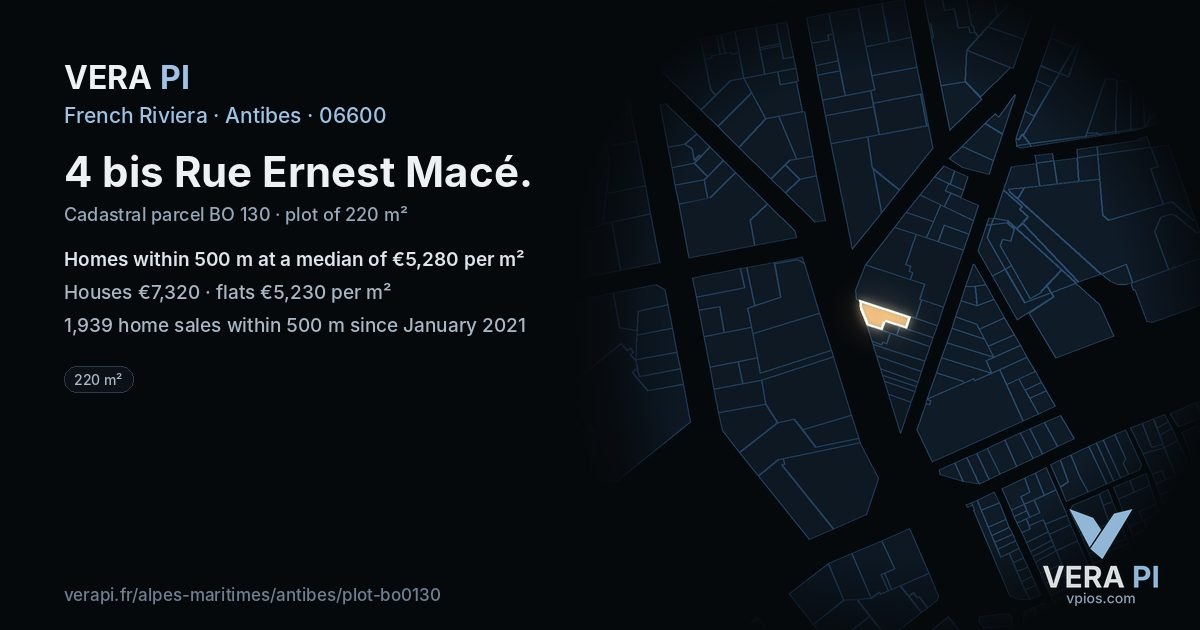 4 bis Rue Ernest Macé, Antibes at night – the plot lit, the parcels around coloured by the prices near them