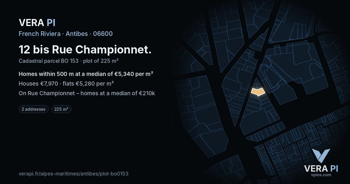 12 bis Rue Championnet, Antibes at night – the plot lit, the parcels around coloured by the prices near them