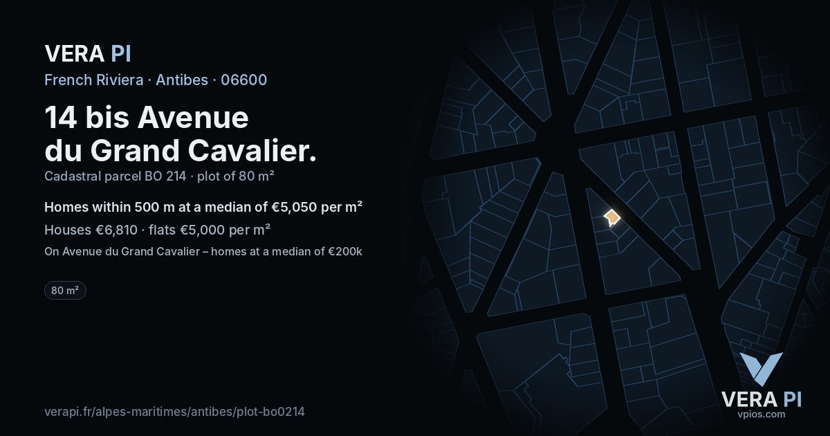 14 bis Avenue du Grand Cavalier, Antibes at night – the plot lit, the parcels around coloured by the prices near them