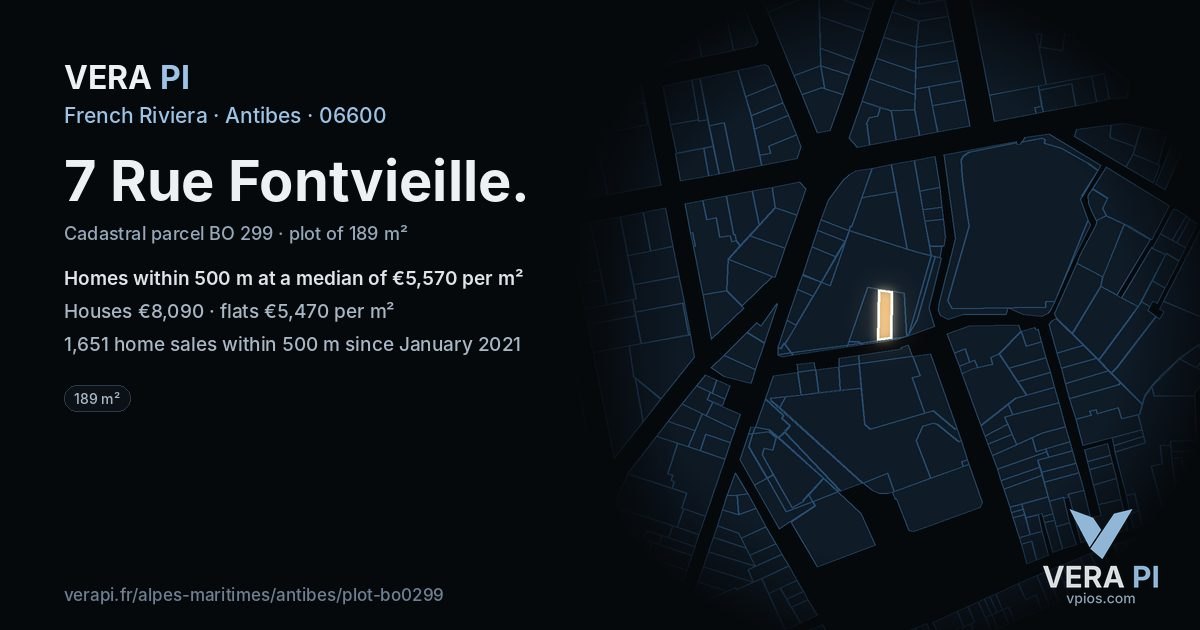 7 Rue Fontvieille, Antibes at night – the plot lit, the parcels around coloured by the prices near them