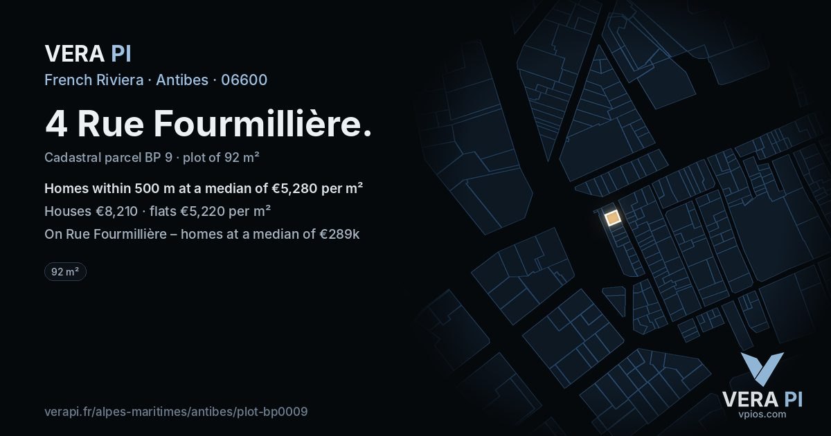 4 Rue Fourmillière, Antibes at night – the plot lit, the parcels around coloured by the prices near them