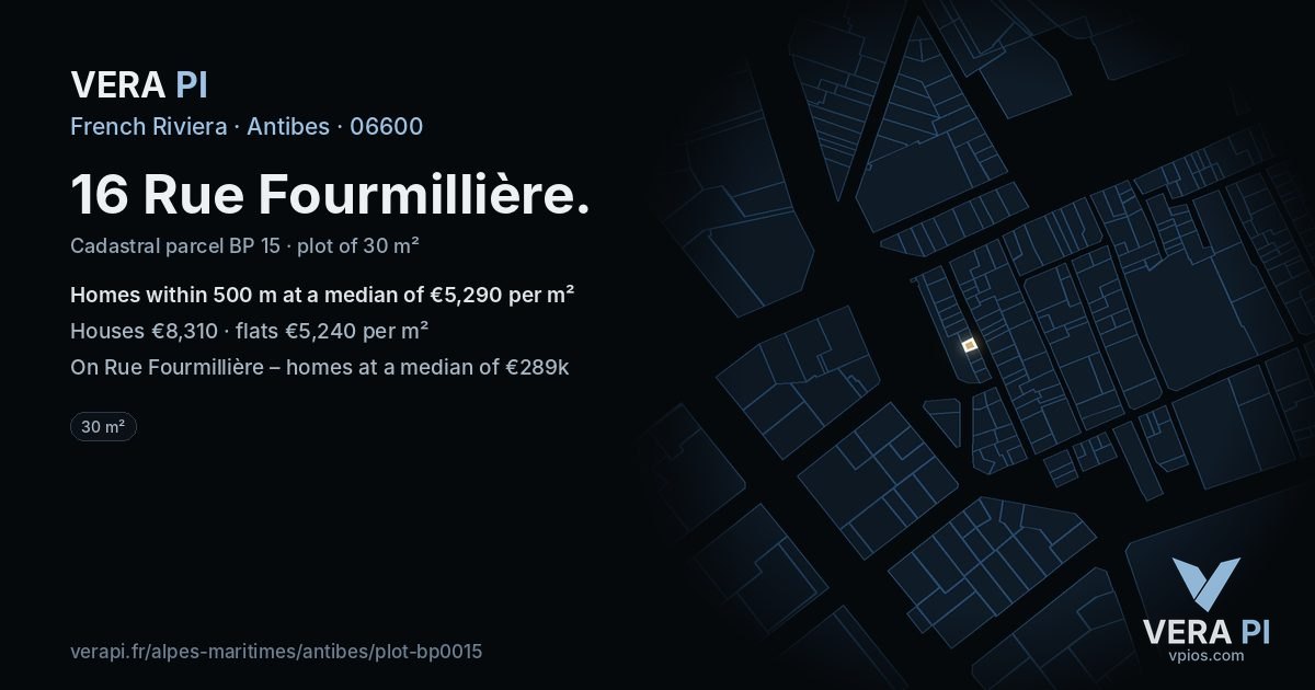 16 Rue Fourmillière, Antibes at night – the plot lit, the parcels around coloured by the prices near them