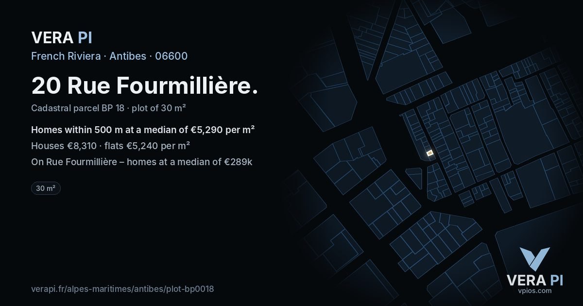 20 Rue Fourmillière, Antibes at night – the plot lit, the parcels around coloured by the prices near them