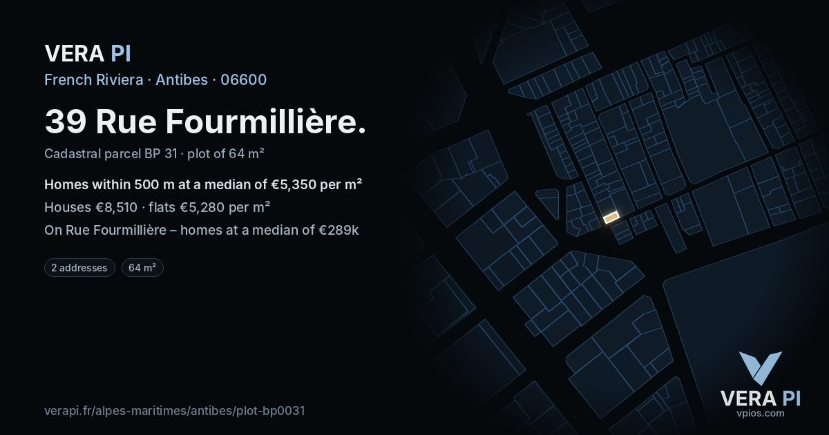39 Rue Fourmillière, Antibes at night – the plot lit, the parcels around coloured by the prices near them