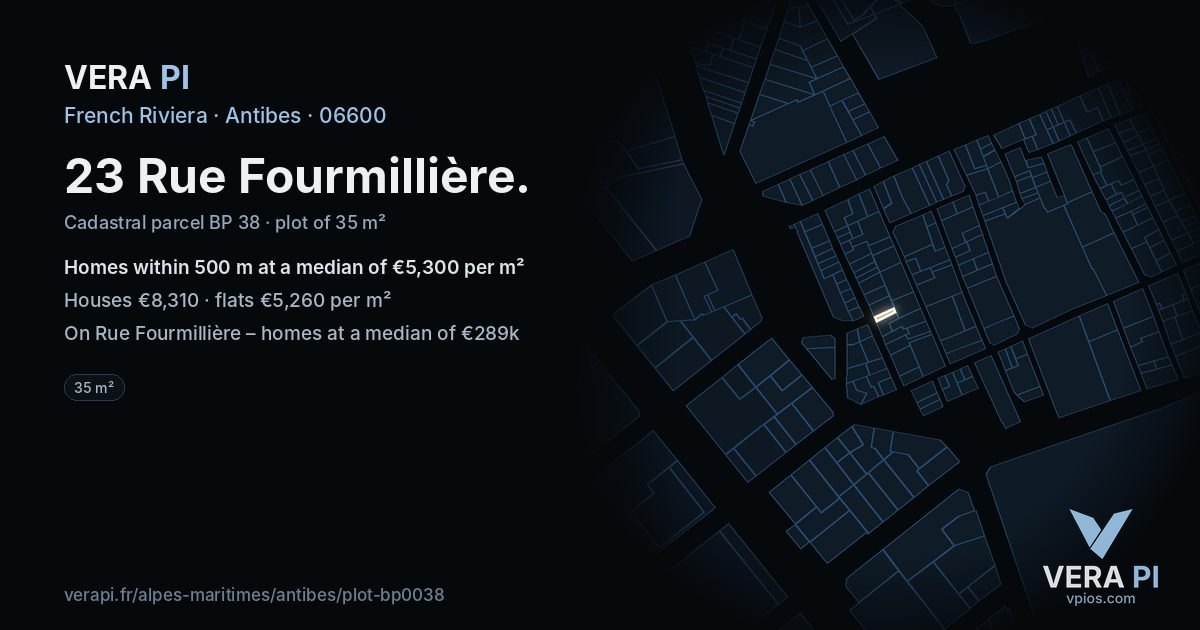 23 Rue Fourmillière, Antibes at night – the plot lit, the parcels around coloured by the prices near them