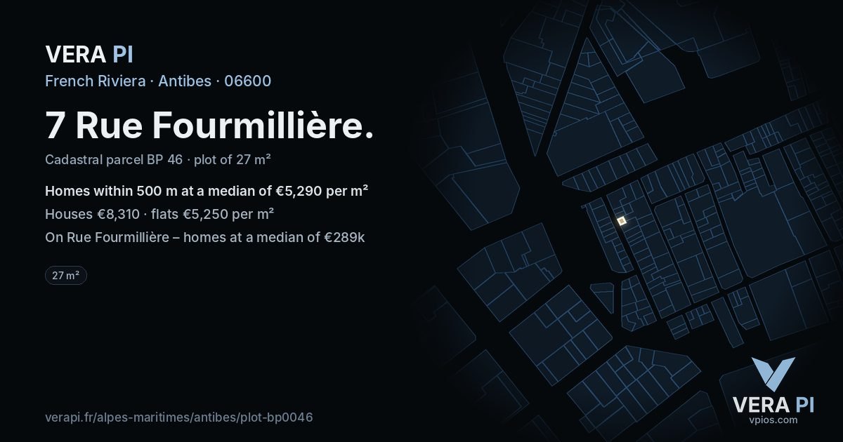 7 Rue Fourmillière, Antibes at night – the plot lit, the parcels around coloured by the prices near them