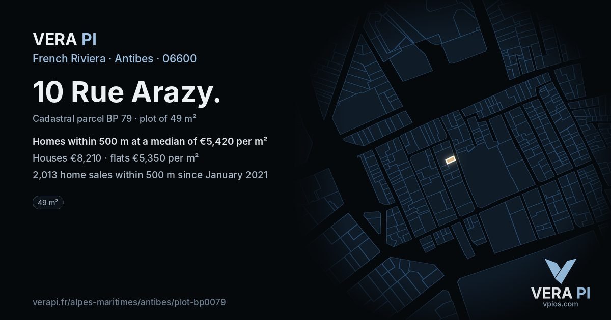 10 Rue Arazy, Antibes at night – the plot lit, the parcels around coloured by the prices near them