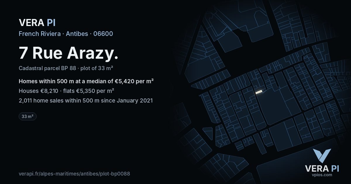 7 Rue Arazy, Antibes at night – the plot lit, the parcels around coloured by the prices near them